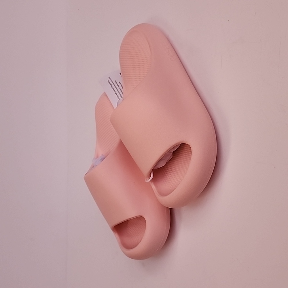 NWT baby pink slides